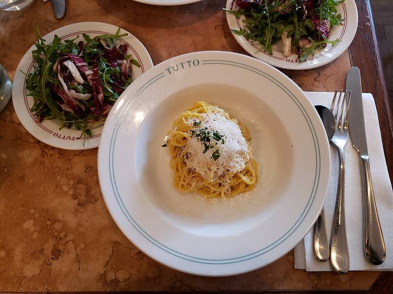 Cacio e Pepe — italian quick meals recipe, served and ready to eat
