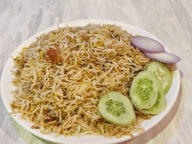 Ingredients and preparation for hyderabadi chicken biryani