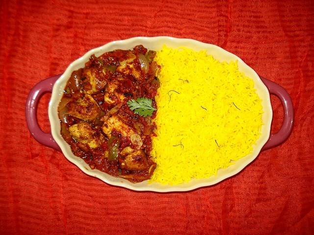Ingredients and preparation for chicken tikka masala
