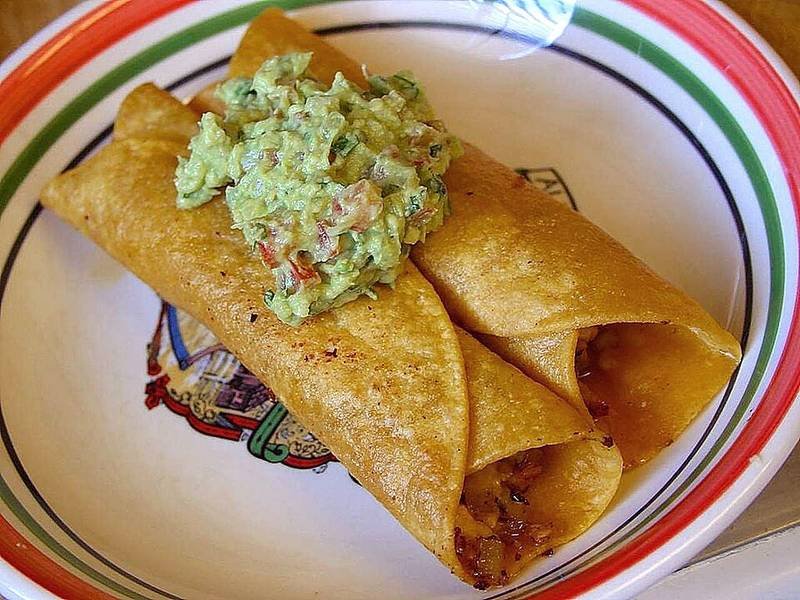 Authentic Guacamole — mexican appetizers recipe, served and ready to eat