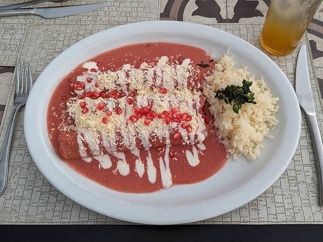 Ingredients and preparation for mole poblano