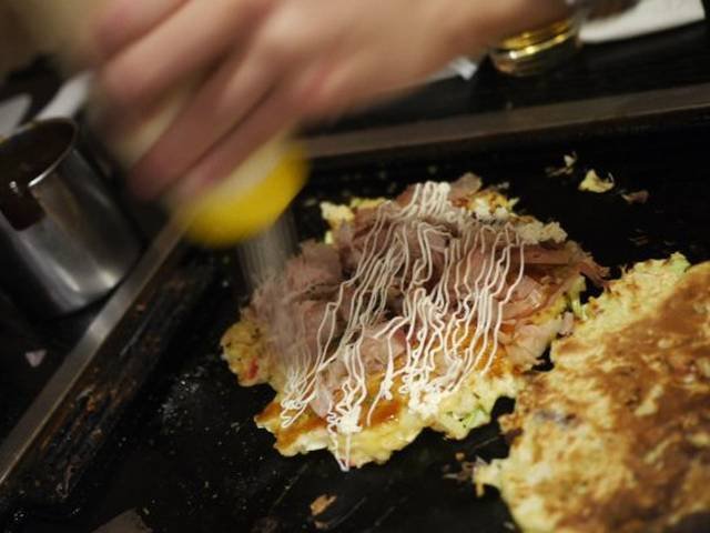 Ingredients and preparation for osaka okonomiyaki