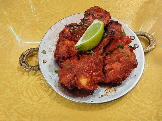 Ingredients and preparation for tandoori chicken